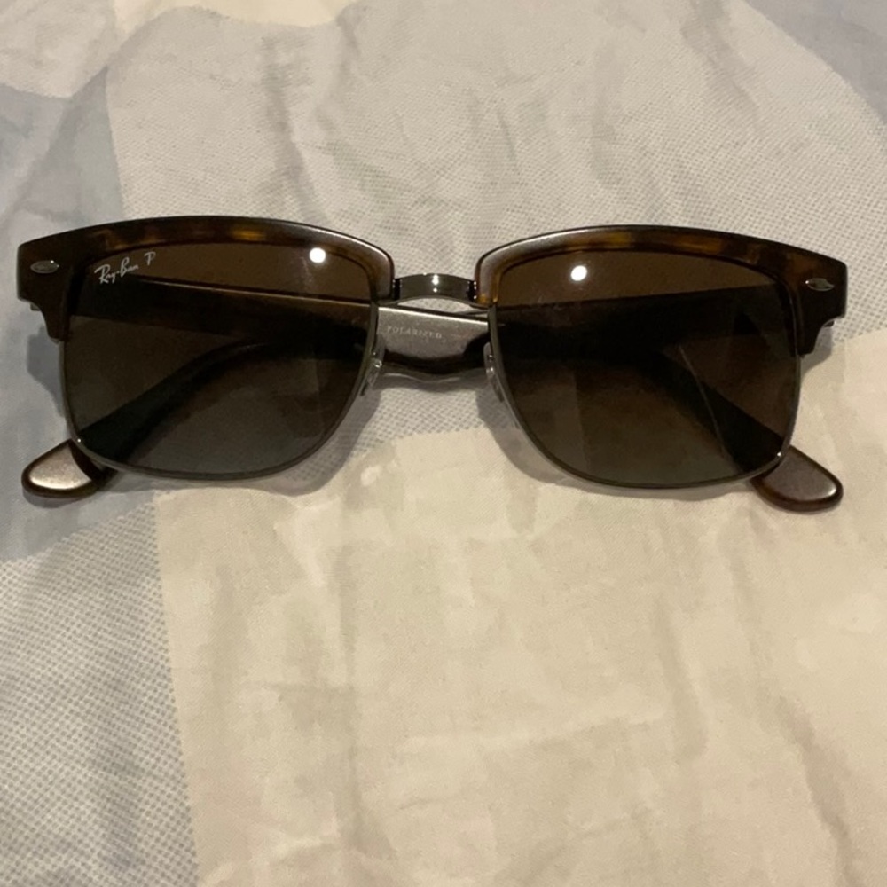 NEW RAYBAN SUNGLASSES